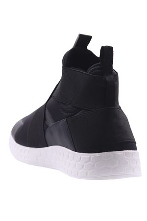 Slip on FESSURA | RUNGANGBEATNERO